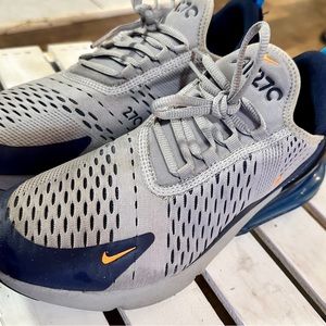 Nike airmax 270 size 7Y